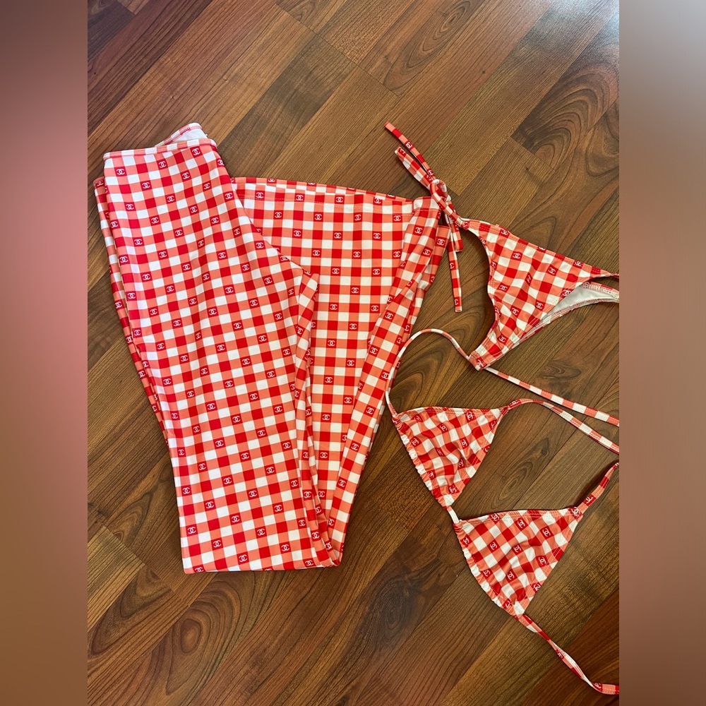 Gingham Bikini Set W/ Fan